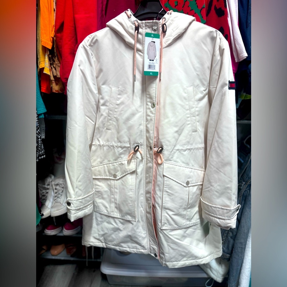 Tommy Women’s Puffer jacket XL